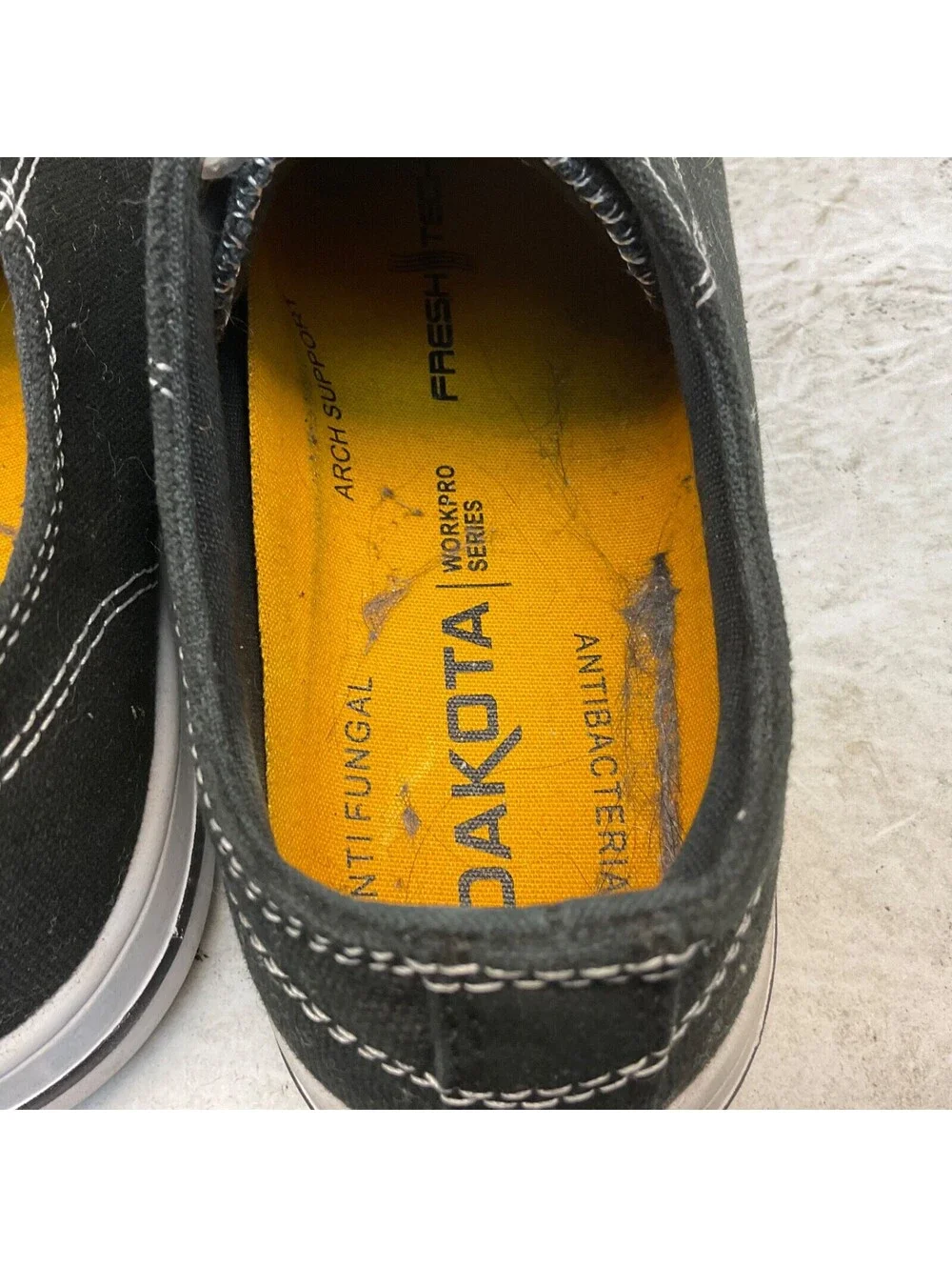 Dakota used shoes